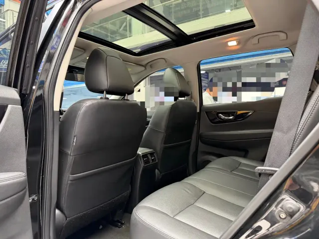 Nissan X-Trail — Фото автомобиля 18