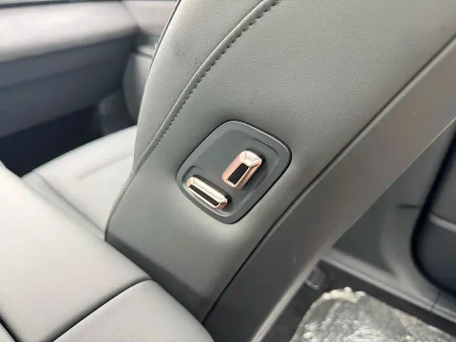 Dongfeng eπ 008 — Фото автомобиля 27