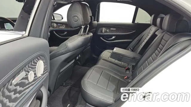 Mercedes-Benz E-Class W213 — Фото автомобиля 18