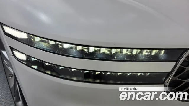 Genesis G90 Бензин 3.5 турбо AWD — Фото автомобиля 19