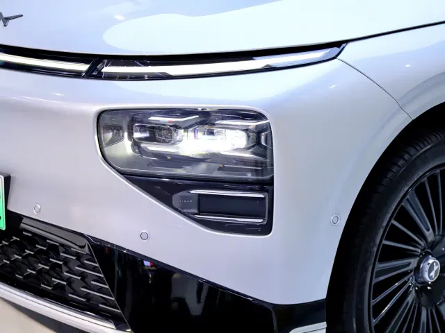 Xpeng G9 — Фото автомобиля 7
