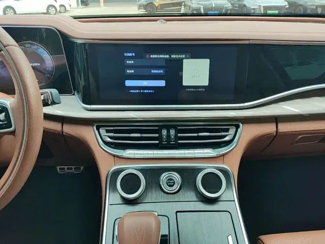 Hongqi H9 — Фото автомобиля 12
