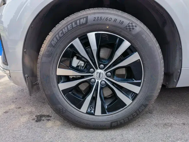 Volvo XC60 — Фото автомобиля 18