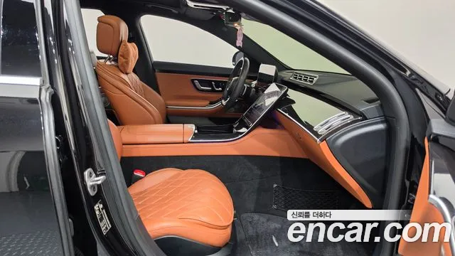 Mercedes-Benz S-Class — Фото автомобиля 16