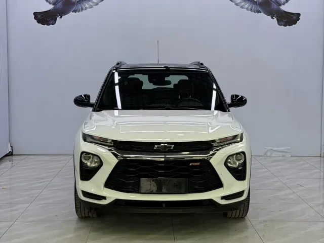 Chevrolet Trailblazer — Фото автомобиля 2