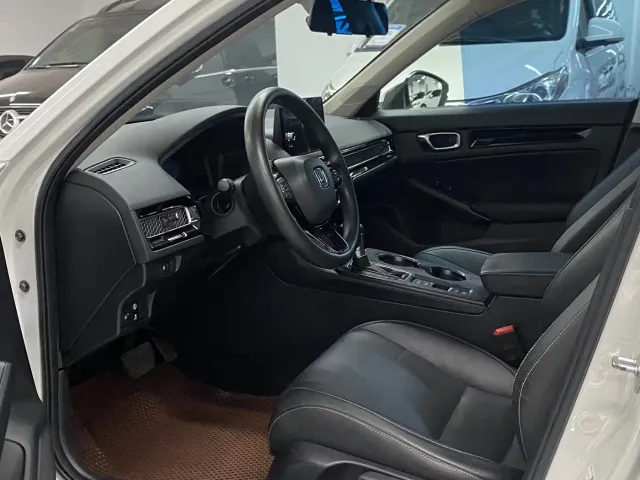 Honda Civic — Фото автомобиля 4