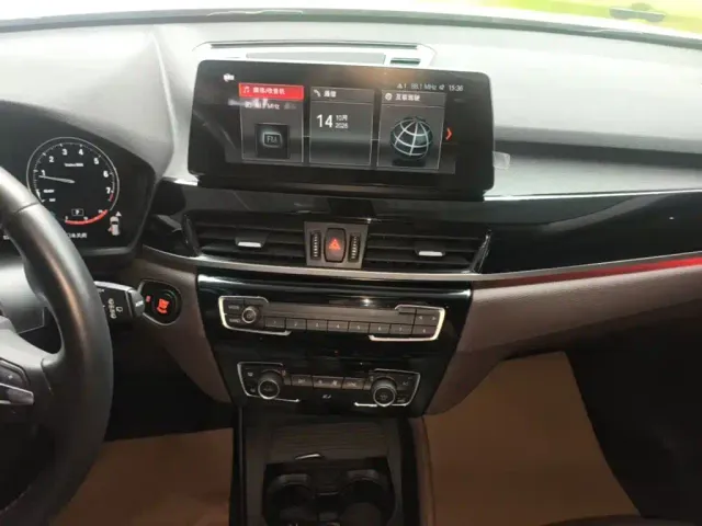 BMW X1 — Фото автомобиля 12
