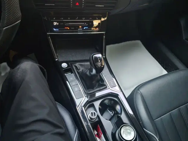 Volkswagen Passat — Фото автомобиля 6