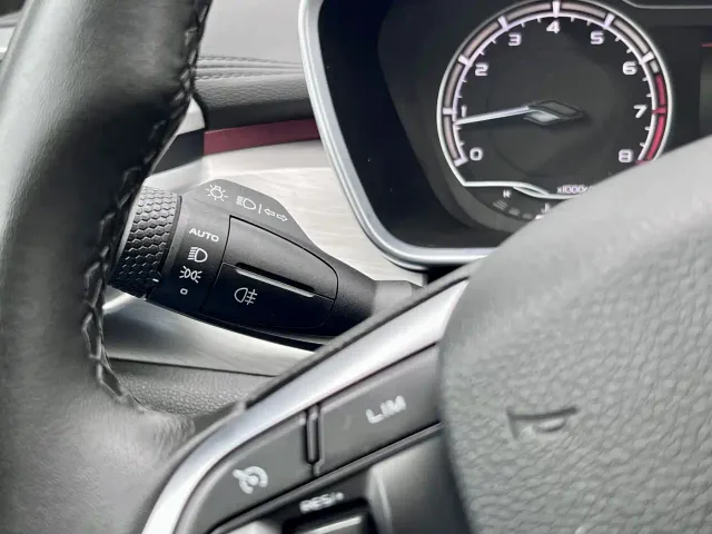 Geely Binyue — Фото автомобиля 19