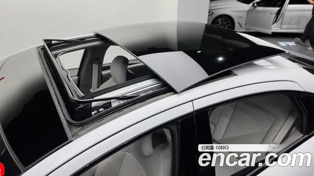 Hyundai Ioniq 6 — Фото автомобиля 17
