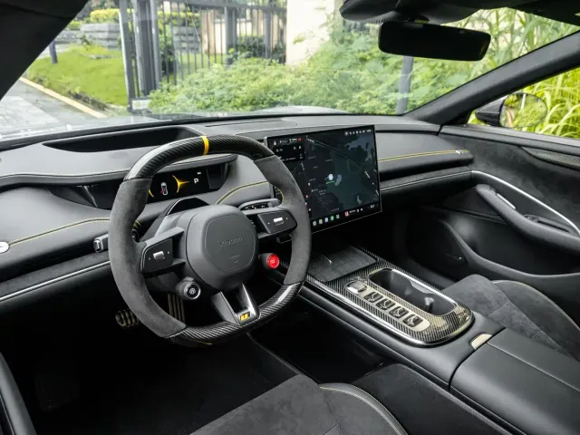 Xiaomi Auto Xiaomi SU7 Ultra 2025 Model Ultra — Фото автомобиля 11