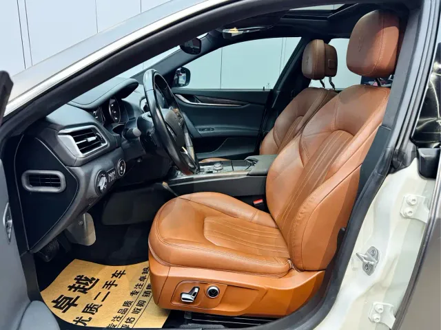 Maserati Ghibli — Фото автомобиля 9