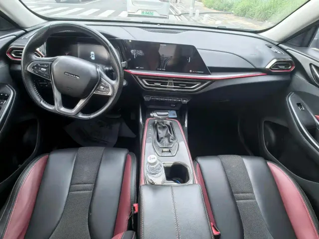 Changan Oushang X5 — Фото автомобиля 8