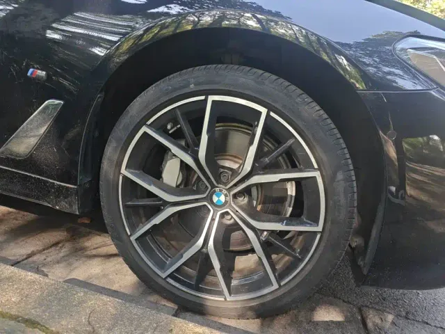 BMW 5 Series — Фото автомобиля 24