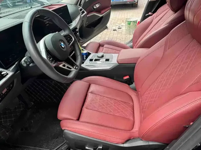BMW BMW 3 Series 2025 330Li M Sport Night Edition — Фото автомобиля 3