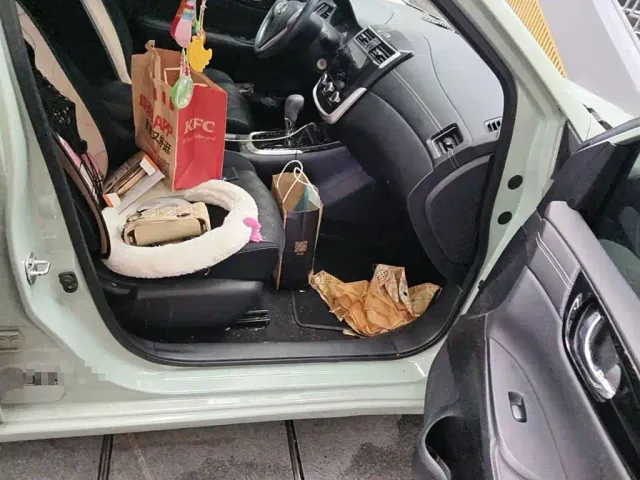 Nissan Tiida — Фото автомобиля 13
