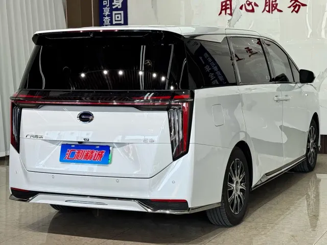 GAC Trumpchi E9 — Фото автомобиля 6