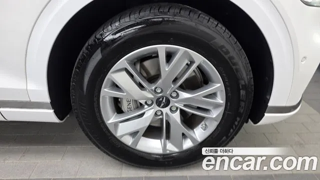 Genesis GV70 2.5T Бензин 2WD — Фото автомобиля 18