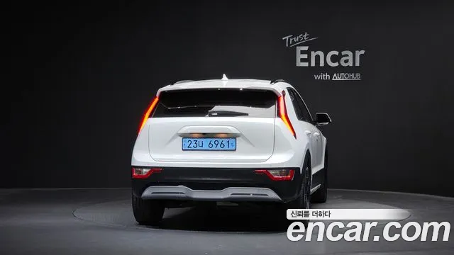 Kia Niro — Фото автомобиля 4