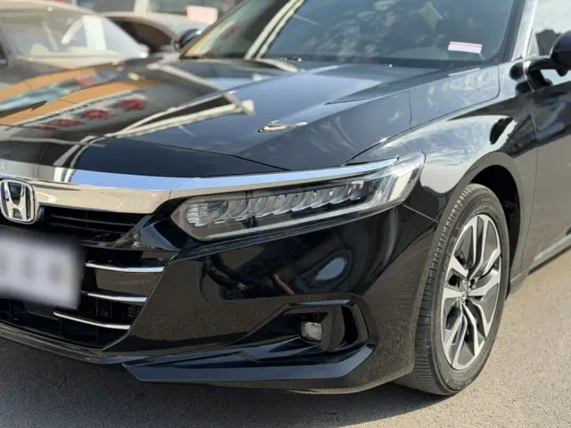 Honda Accord — Фото автомобиля 8