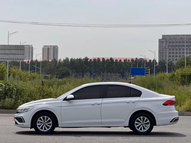 Volkswagen Bora — Фото автомобиля 8
