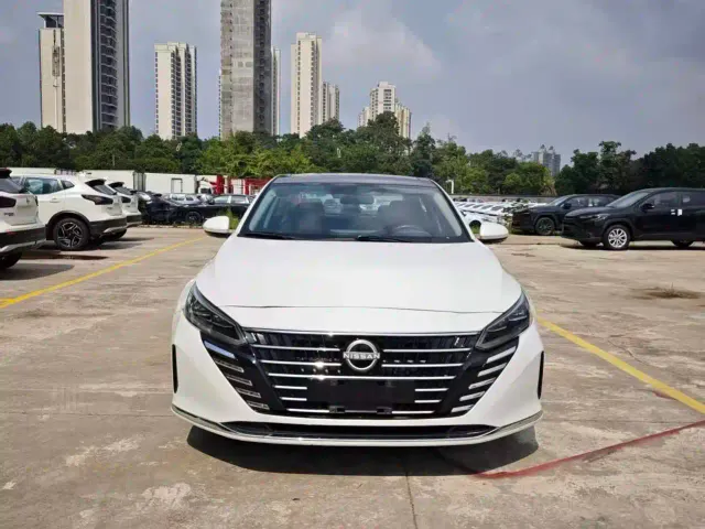 Nissan Teana — Фото автомобиля 2