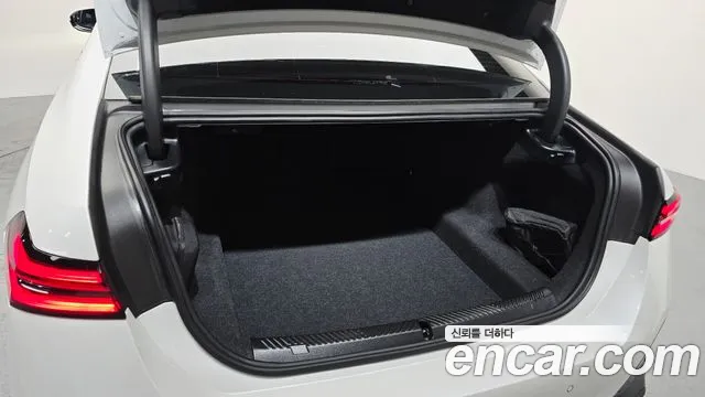 BMW 5-Series — Фото автомобиля 18