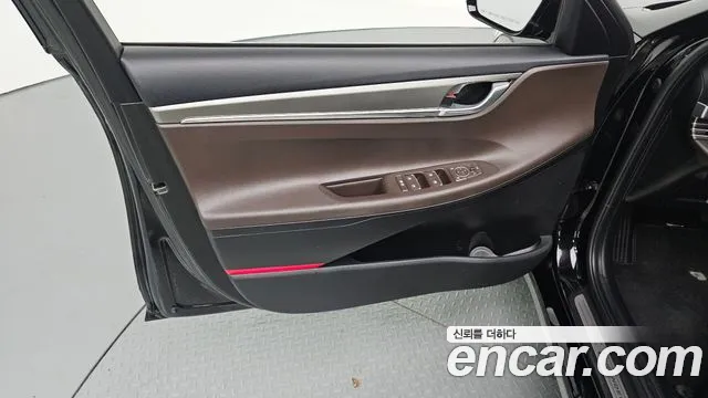 Hyundai Grandeur Новый Grandeur IG 3.0 LPi (Для проката) — Фото автомобиля 24