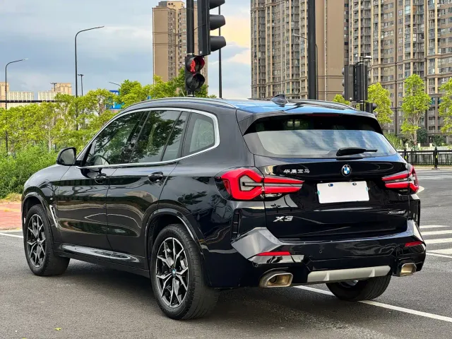 BMW X3 — Фото автомобиля 11