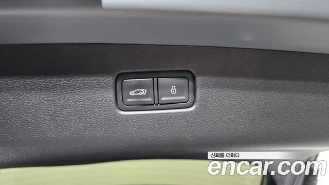 Genesis GV70 — Фото автомобиля 30