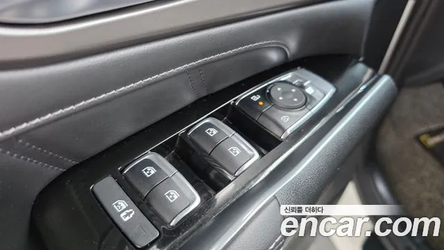 Kia Sorento Новый Sorento 4 поколение Бензин 2.5T 2WD — Фото автомобиля 25