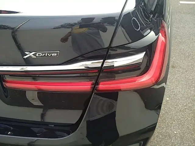 BMW 7 Series — Фото автомобиля 7