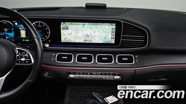 Mercedes-Benz GLE-Class — Фото автомобиля 14
