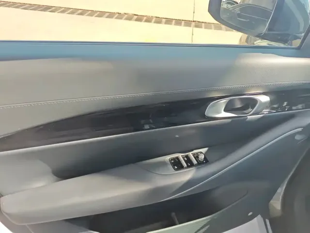 Geely Galaxy E5 — Фото автомобиля 11