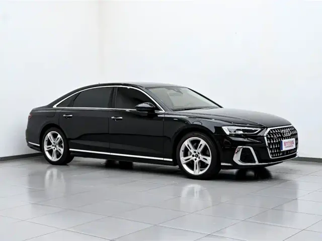 Audi A8 — Фото автомобиля 4