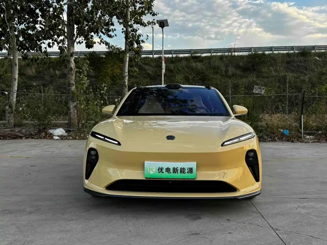 Nio ET5 — Фото автомобиля 2