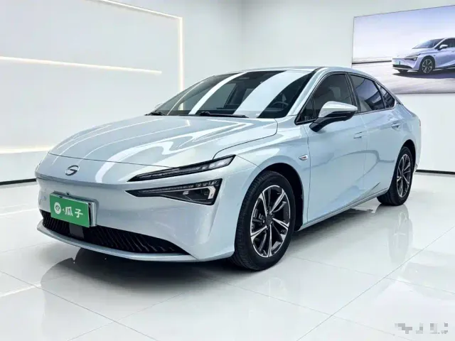 Фотография автомобиля — GAC Aion S MAX