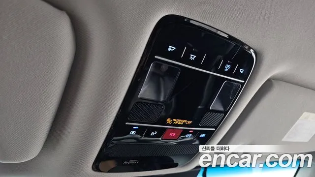 Hyundai Grandeur Grandeur (GN7) 2.5 Бензин 2WD — Фото автомобиля 14