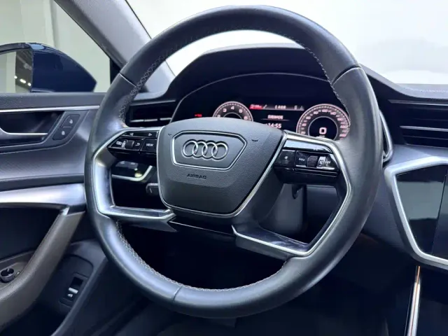 Audi A7L — Фото автомобиля 13