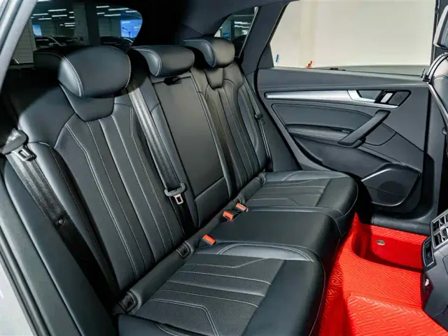 Audi Q5L — Фото автомобиля 22