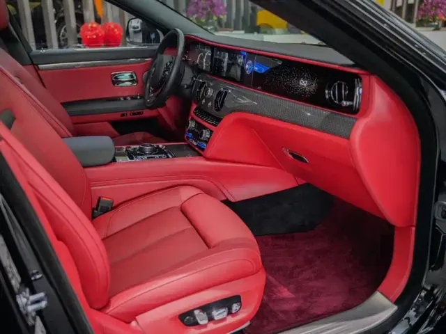 Rolls-Royce Ghost — Фото автомобиля 26