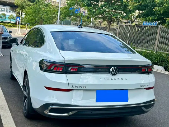 Volkswagen Lamando — Фото автомобиля 9