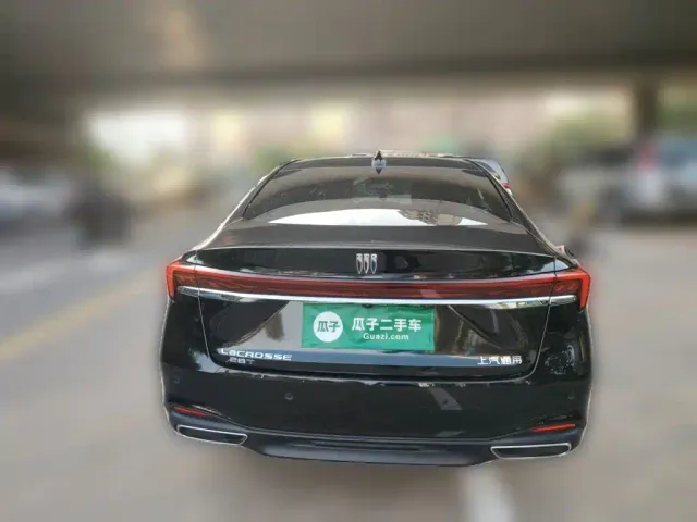 Buick LaCrosse — Фото автомобиля 3