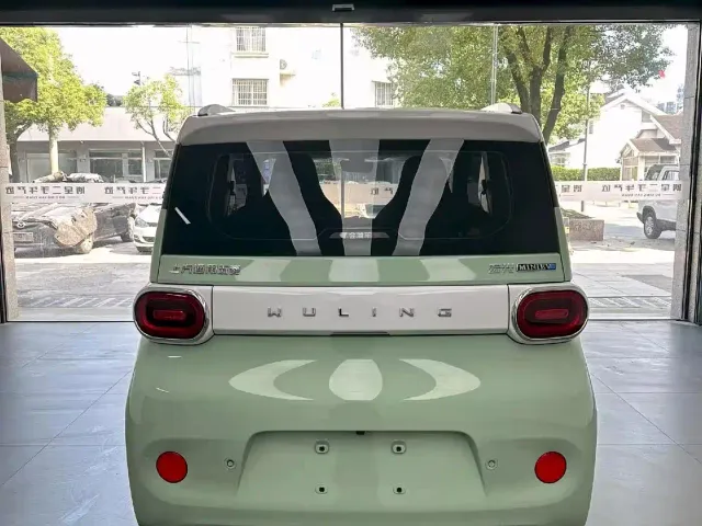Wuling Hongguang Mini EV — Фото автомобиля 8