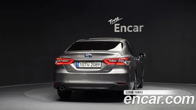 Toyota Camry — Фото автомобиля 4