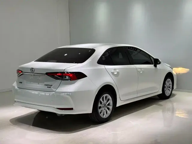 Toyota Corolla — Фото автомобиля 6