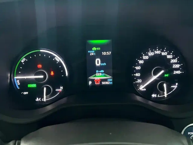 Toyota Sienna — Фото автомобиля 11