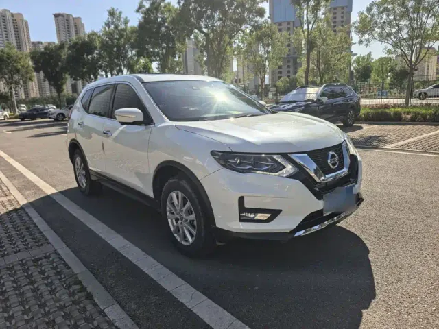 Nissan X-Trail — Фото автомобиля 24