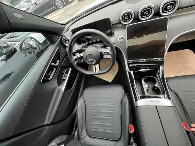 Mercedes-Benz C-Class — Фото автомобиля 2
