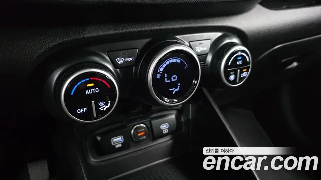 Hyundai Venue Venue 1.6 Premium — Фото автомобиля 16